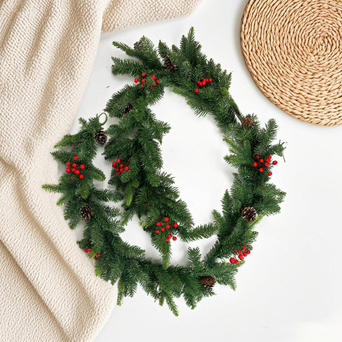 105 Inch Xmas PE Plain Green Garland w/Pinecones and Red Berries ，Christmas Wreath Decorations Garland XMAS Pine Cone Imperial Fireplace Table Wall, Christmas Garland Decorations Durable & Bendable Lifelike Branches, Holiday Greenery Christmas Garland